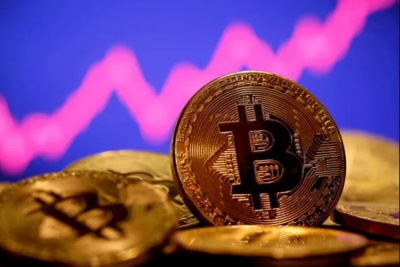 Vast solar-powered Bitcoin mining farm under clear blue sky
